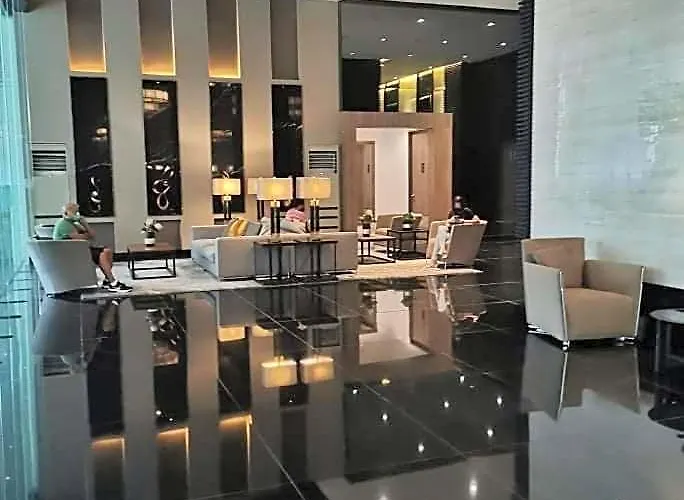 Cruz Air Residences 4*