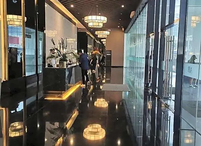 Cruz Air Residences Отель 4*